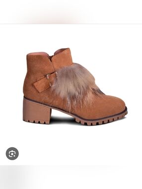 Cloud Nine Sheepskin Amanda Boots, sz 9